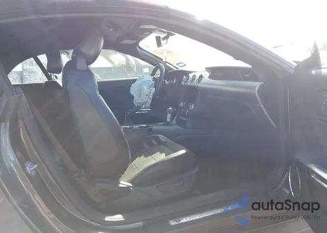 2020 Ford Mustang Ecoboost Premium z USA, uszkodzony, nr VIN 1FATP8UH8L5120875